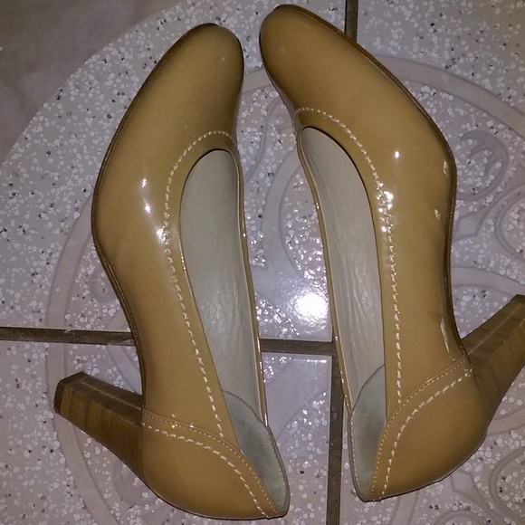 AGL made in Italy  Vero Cucio Pump Sz 6.5 /36 1/2 - Picture 1 of 8